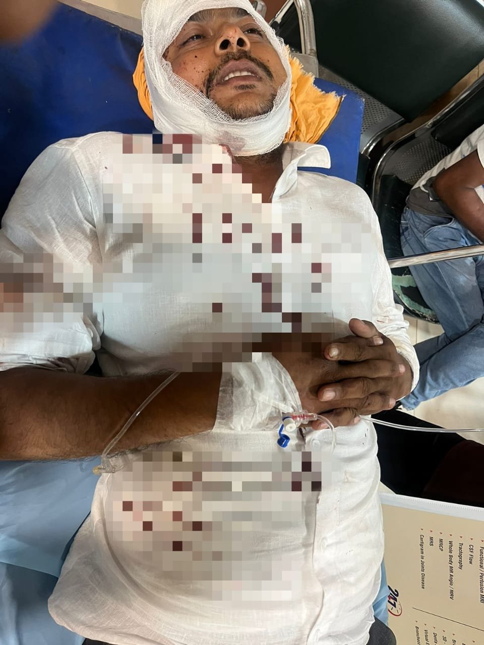 हिंदी समाचार |पुत्र की इलाज हेतु वाराणसी...