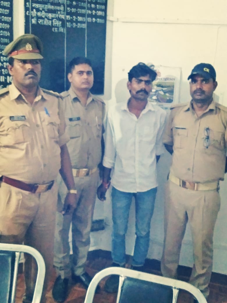 हिंदी समाचार |थाना फुरसतगंज पुलिस द्वारा 102...