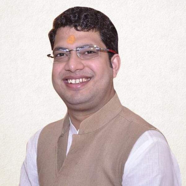 हिंदी समाचार |समाजसेवी हरिओम तिवारी का थाना...