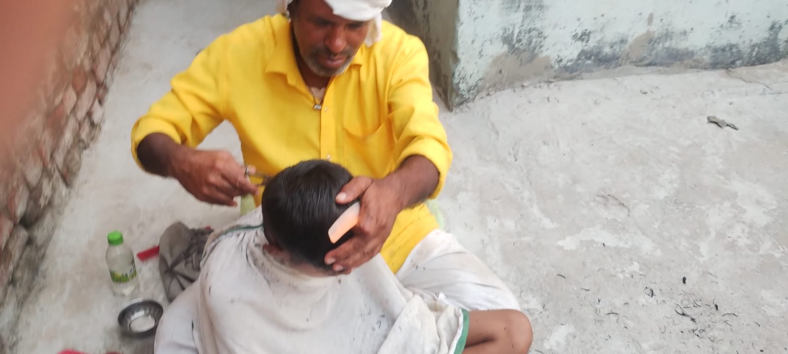 हिंदी समाचार |देहात के नाई शहर में ले चुके...