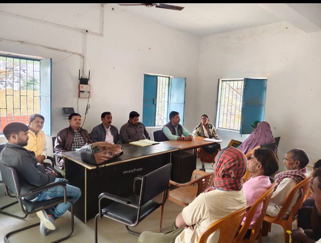 हिंदी समाचार |ग्राम सभा की बैठक में विकास...