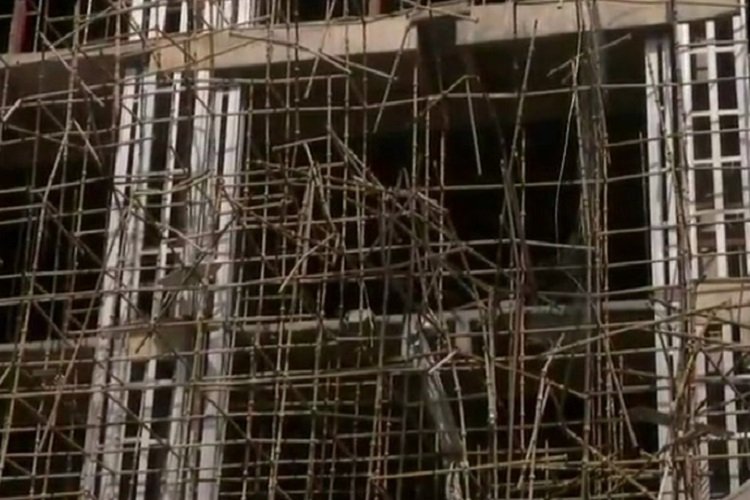 हिंदी समाचार |भिवंडी में निर्माण स्थल पर...