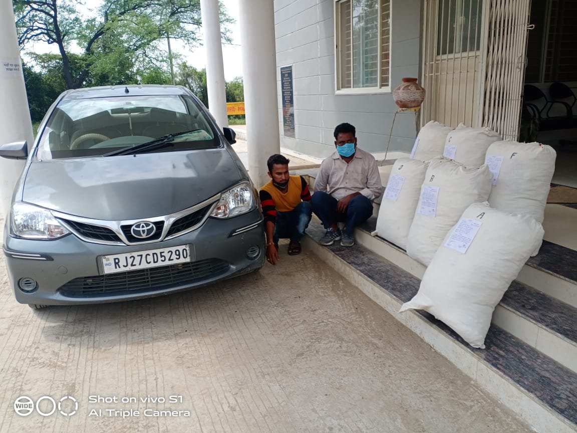 हिंदी समाचार |नशे के सौदागर आए पुलिस के...