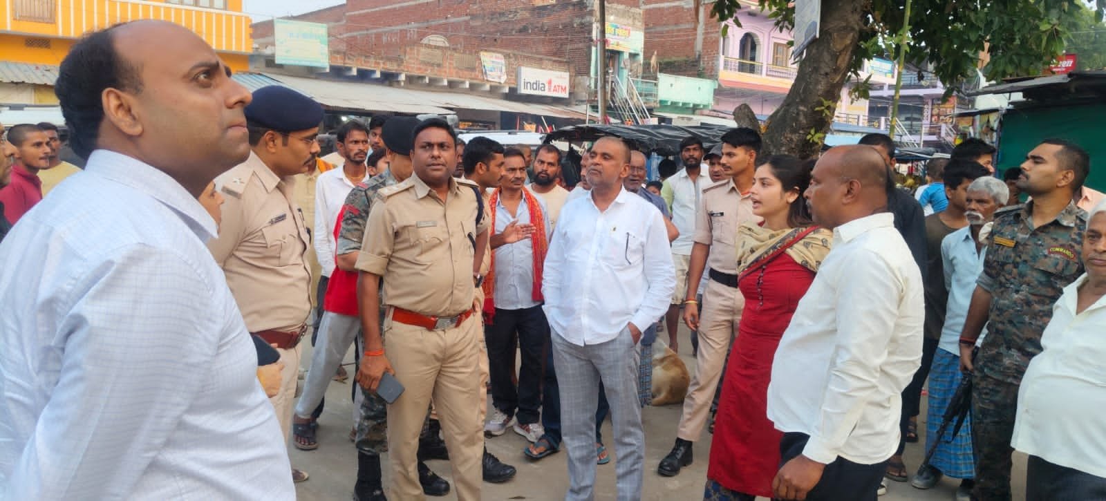 हिंदी समाचार | एसडीएम एवं डीएसपी ने दुर्गा...