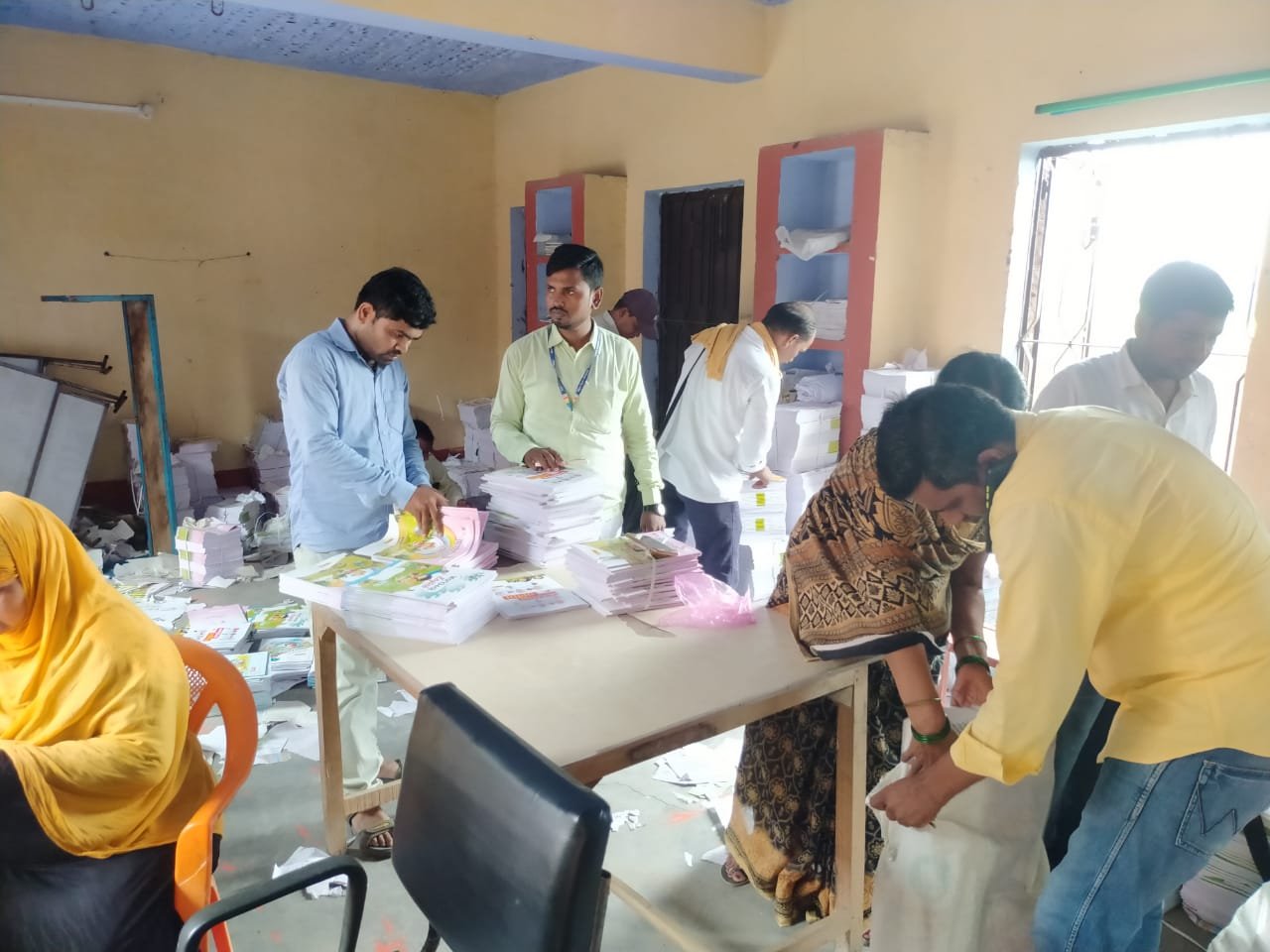हिंदी समाचार |विद्यालय प्रधानों को दिया गया...