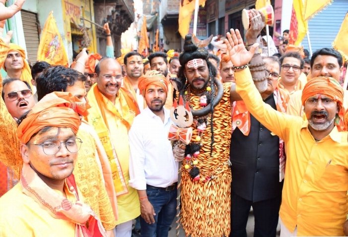 हिंदी समाचार |रामनवमी जुलूस में भक्तों का...
