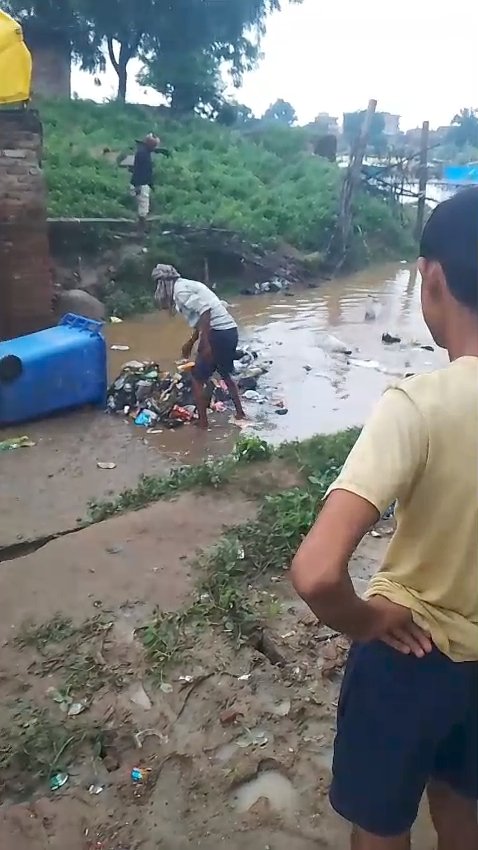 हिंदी समाचार | कुदरा में दुर्गावती नदी में...