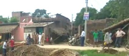 हिंदी समाचार |ग्राम प्रधान ने लेखपाल पर...