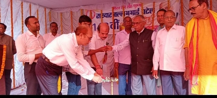 हिंदी समाचार |अतिथियों एवं कॉलेज के...