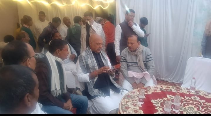 हिंदी समाचार |डिहुरा गाँव में पूर्व मंत्री...