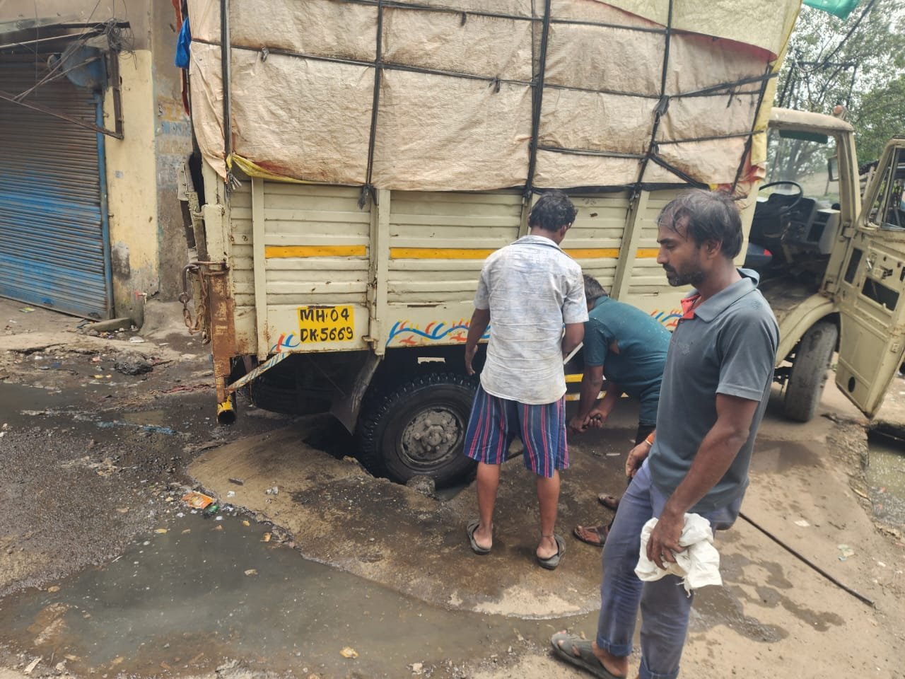 हिंदी समाचार |भिवंडी मनपा का घटिया बांधकाम:...