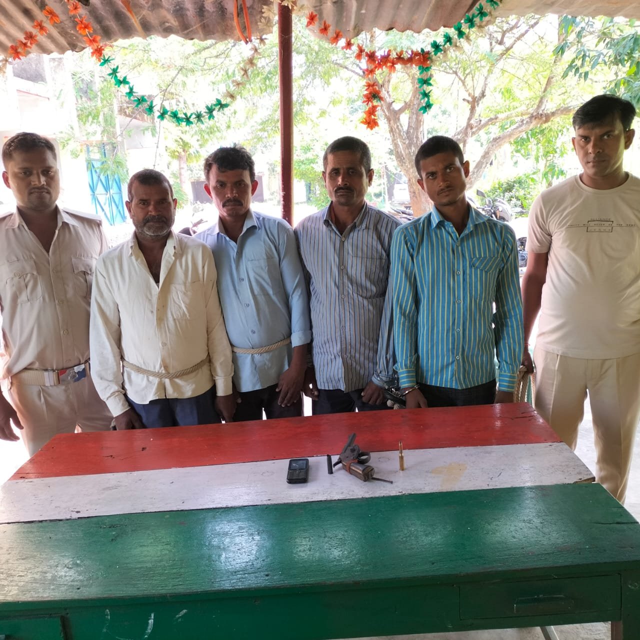 हिंदी समाचार |थाना प्रशासन ने देसी कट्टा व...