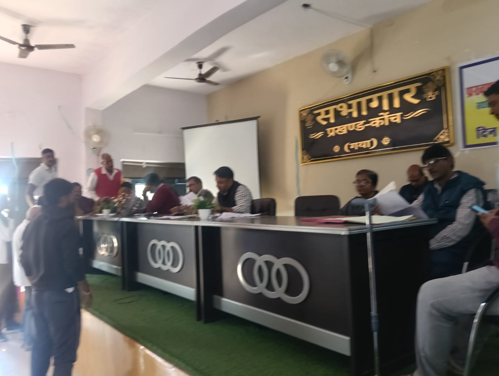 हिंदी समाचार | साप्ताहिक जनता दरबार में भूमि...