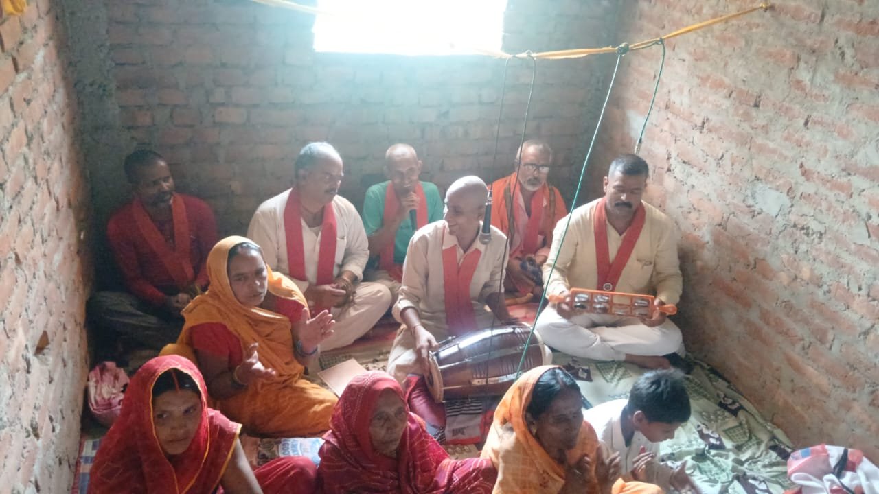 हिंदी समाचार | पांच घंटा दुर्गा चलिशा पाठ...