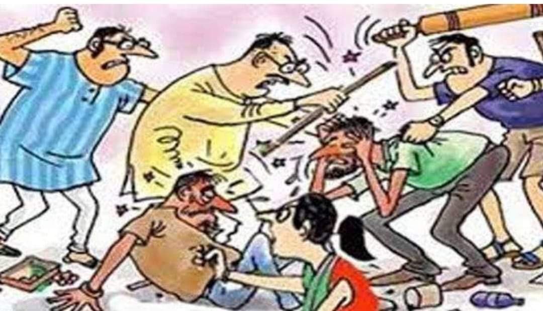 हिंदी समाचार |दो पक्षों में चले जमकर लाठी...