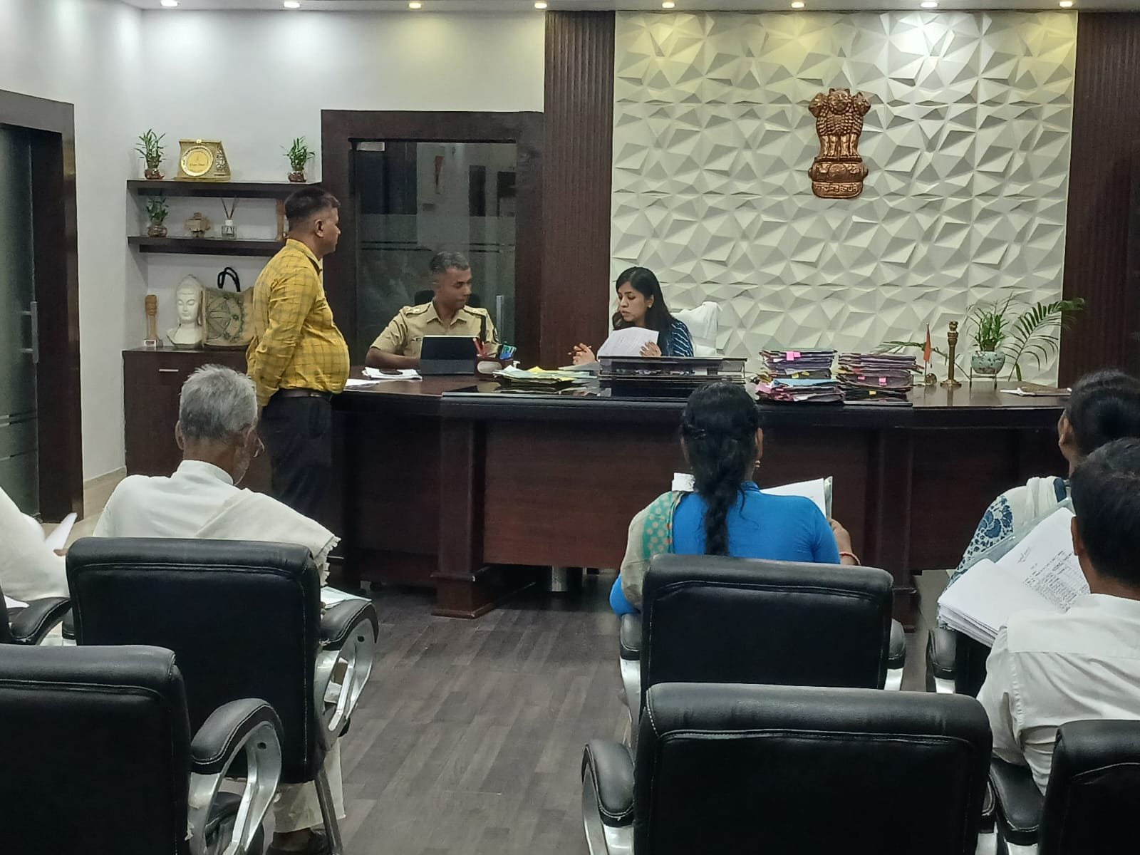 हिंदी समाचार |जिला सतर्कता अनुश्रवण समिति...