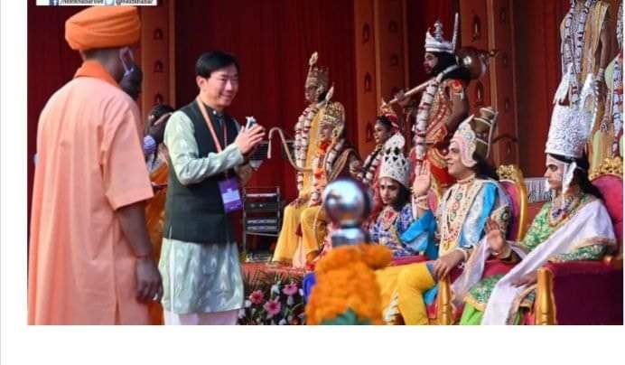 हिंदी समाचार |पुष्पक विमान से उतरे प्रभु...