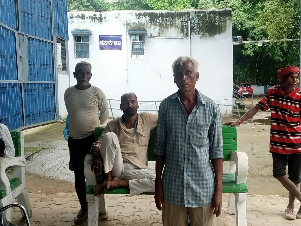 हिंदी समाचार |रात्रि में शौच के लिए निकले...