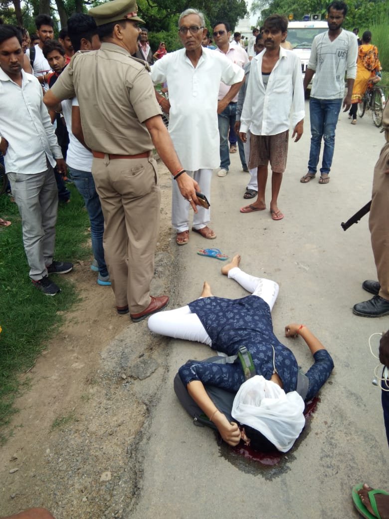 हिंदी समाचार | ट्रैक्टर से कुचलकर छात्रा की मौत, कालेज से आ रही थी वापस