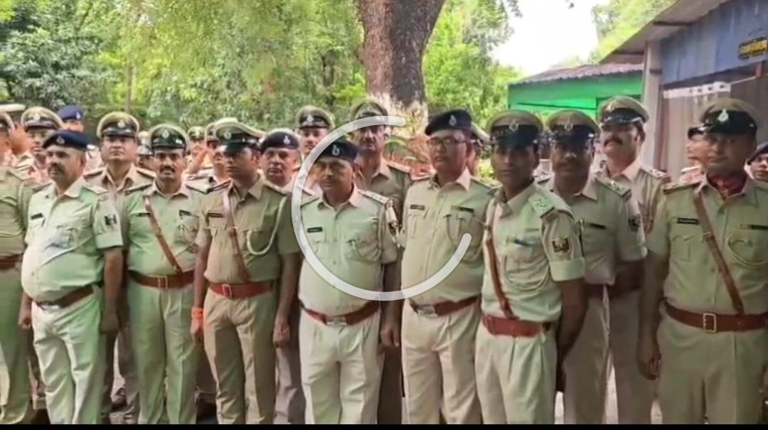 हिंदी समाचार |पुलिस केंद्र केंद्र में...