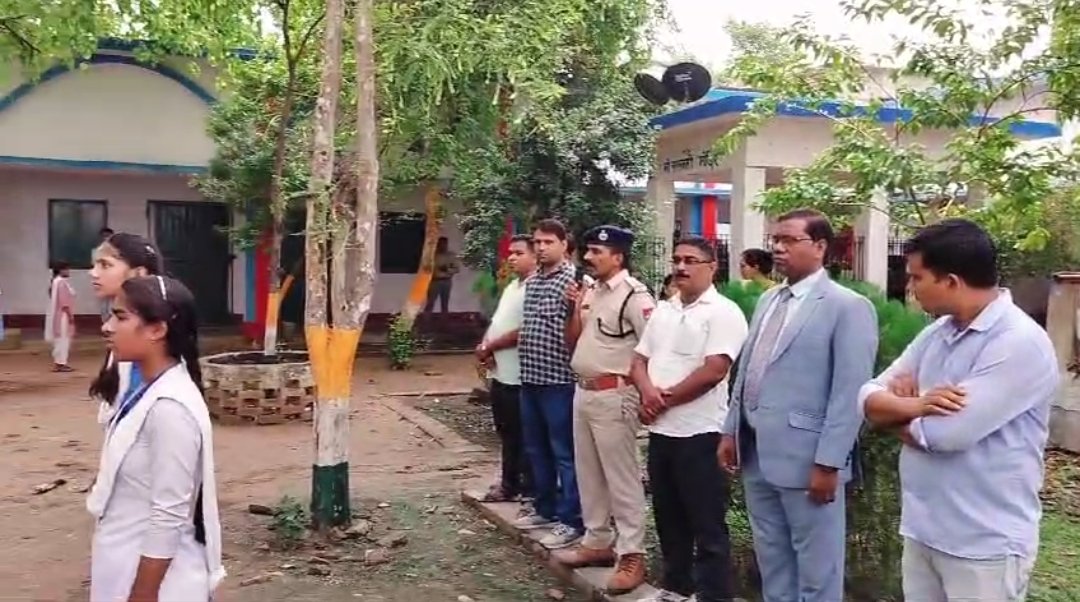 हिंदी समाचार |रेलवे सुरक्षा बल के द्वारा...