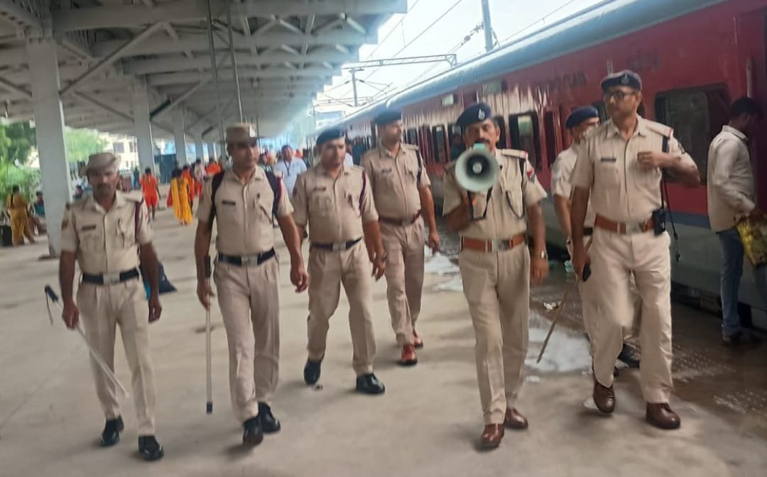 हिंदी समाचार | आरपीएफ का विशेष चेकिंग...