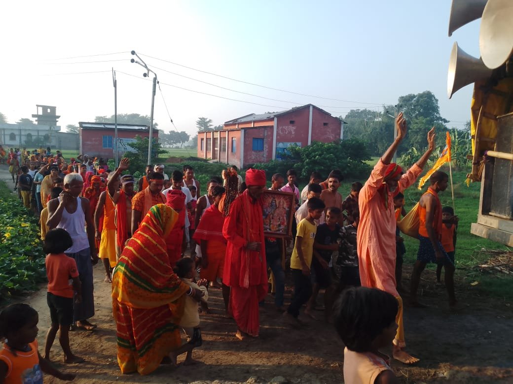 हिंदी समाचार |जयकारों के साथ श्रद्धालु हर...