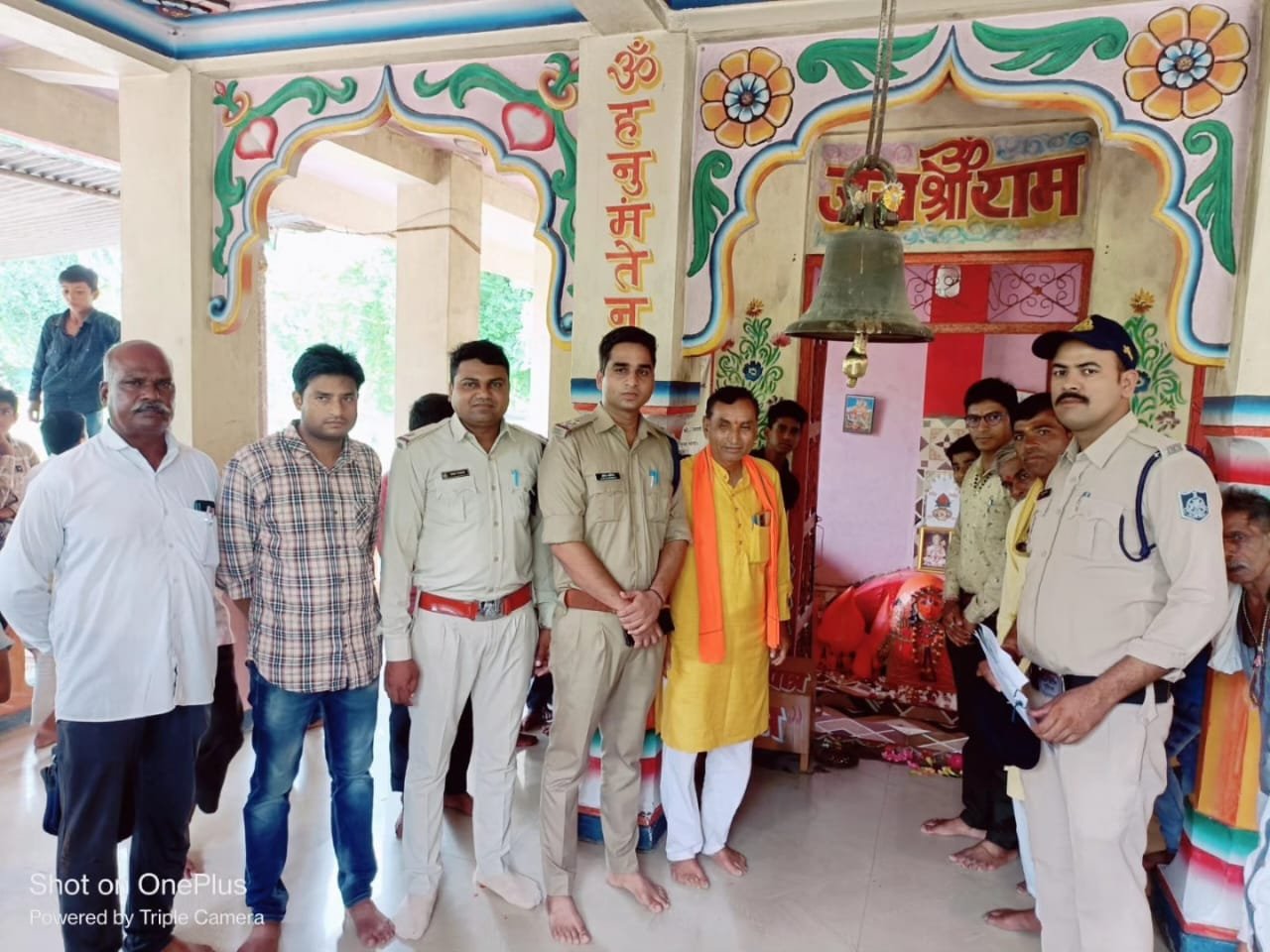 हिंदी समाचार |मंदिर से चोरी हुए मुकुट को...