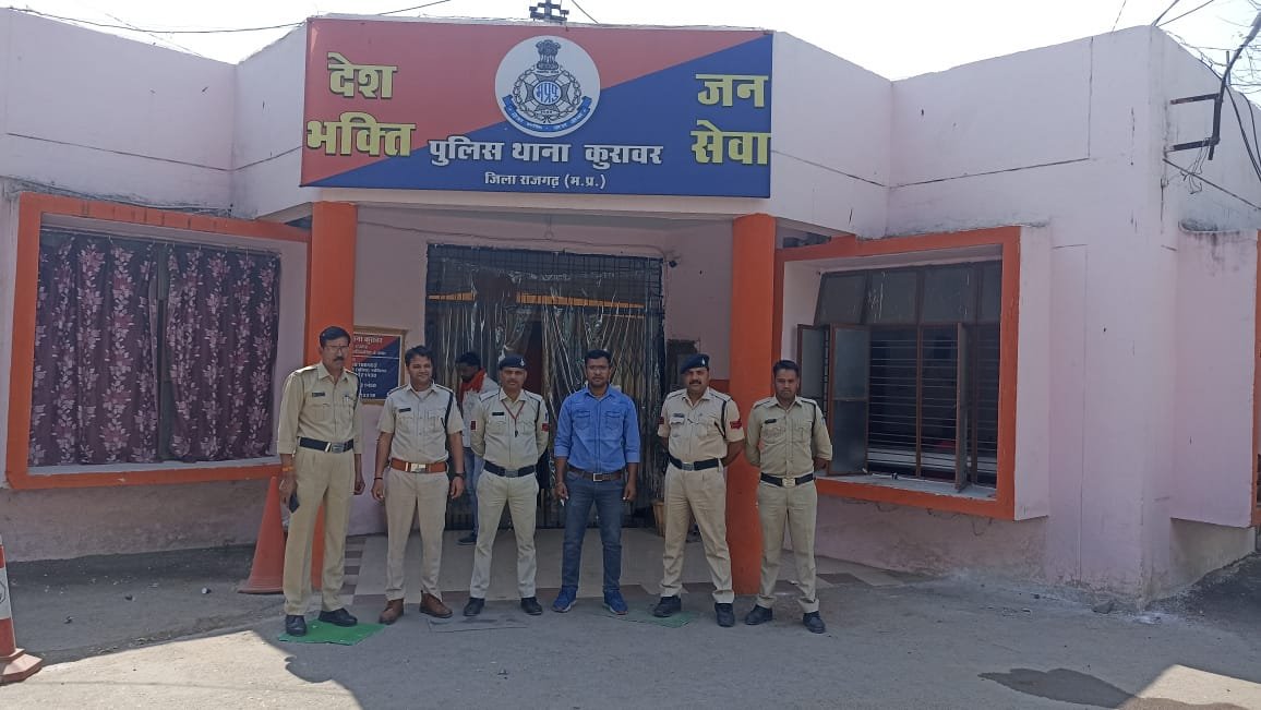 हिंदी समाचार |12 किलो गांजे के साथ एक आरोपी...