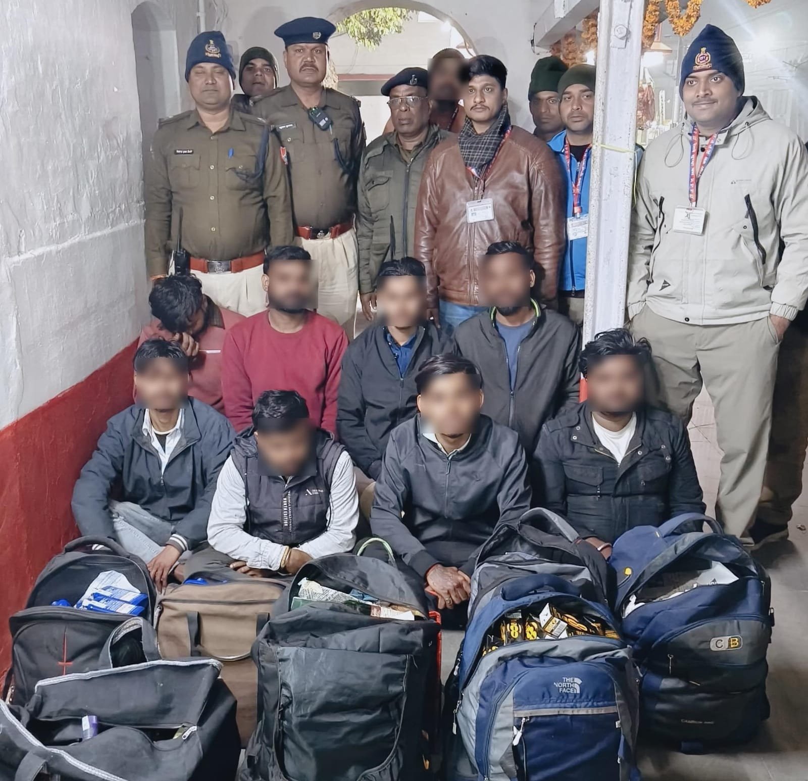 हिंदी समाचार |108.84 लीटर अंग्रेजी शराब बरामद