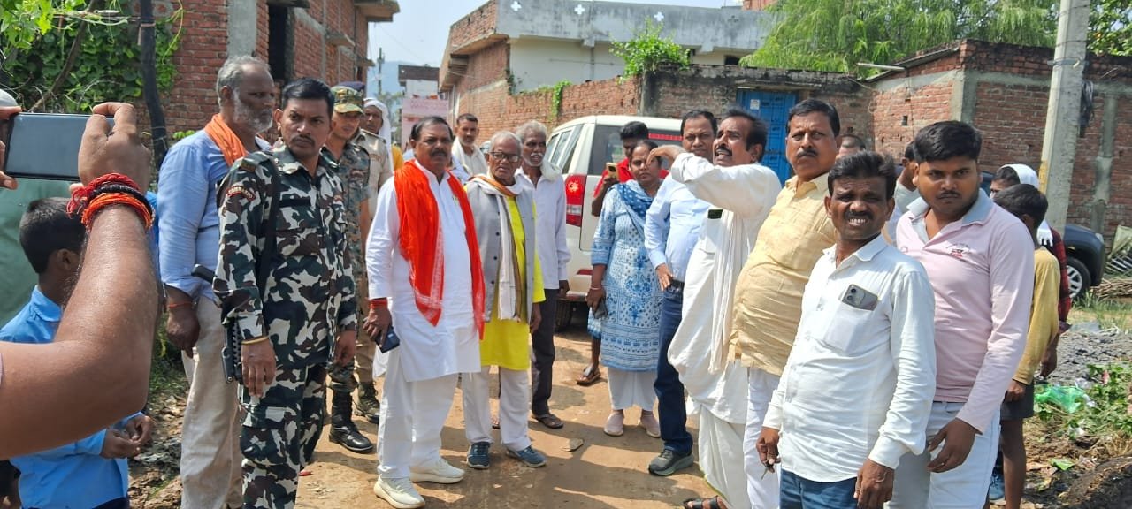 हिंदी समाचार |भीतरी बांध गांव  में पहुंचे...