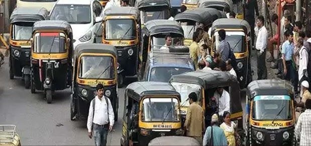 हिंदी समाचार |नियमों को ताक में रखकर ओवरलोड...