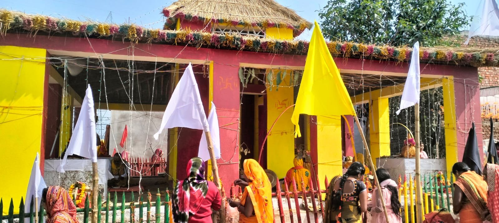 हिंदी समाचार |यज्ञ स्थल पर उमड़ रही...