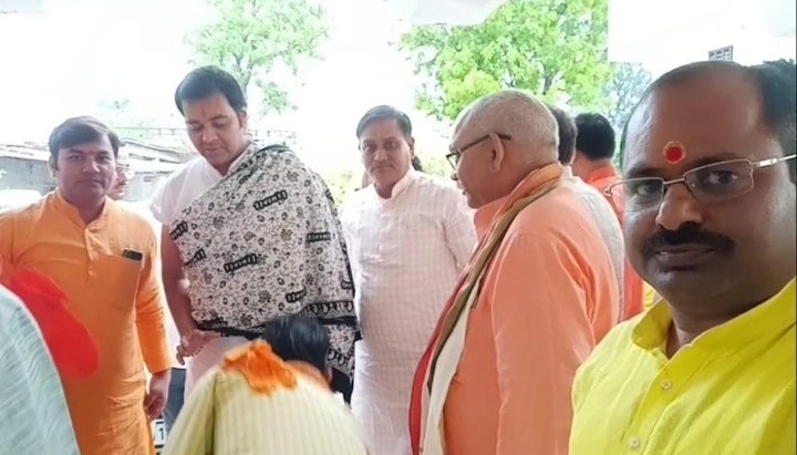 हिंदी समाचार |स्वामी चिन्मयानंद बापू का...