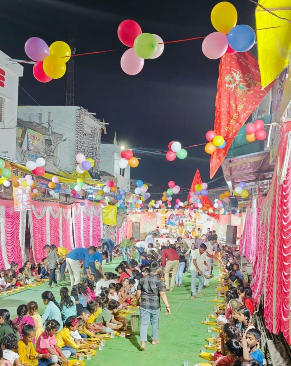 हिंदी समाचार |सुपर मार्केट में हुआ विशाल...