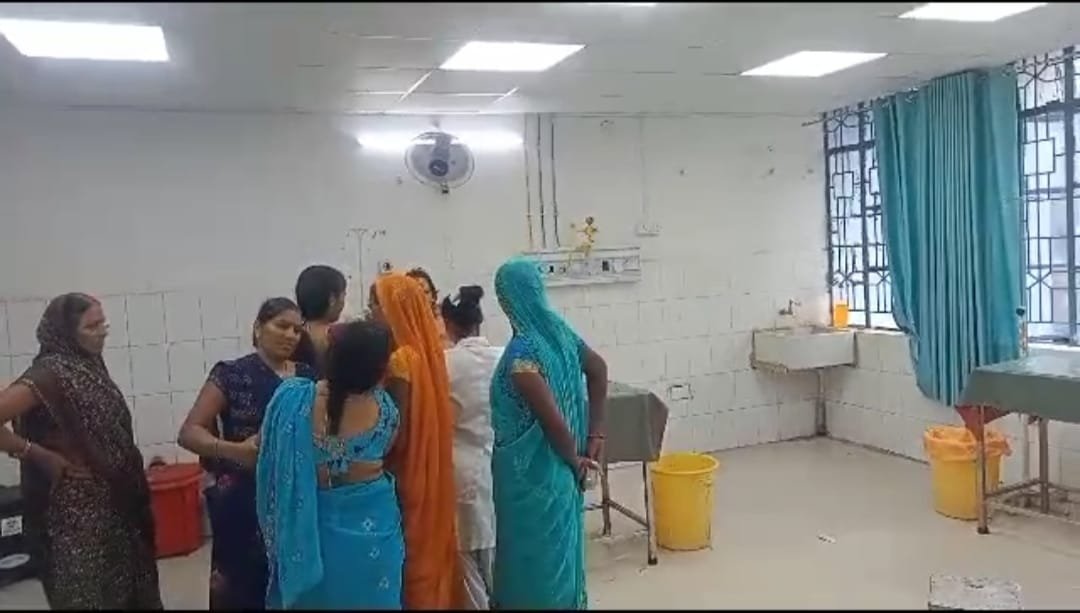 हिंदी समाचार |गैस चूल्हे में आग लगने से...
