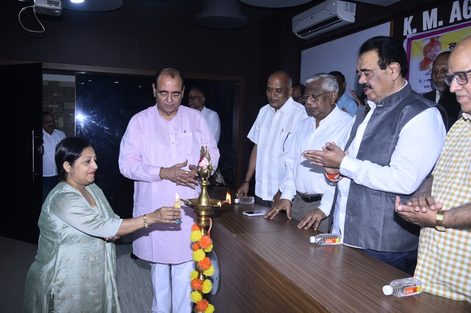 हिंदी समाचार | अग्रवाल कॉलेज में स्व. रामचरण...