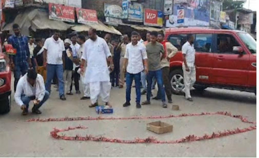 हिंदी समाचार |मुग़लसराय में पूर्व विधायक...