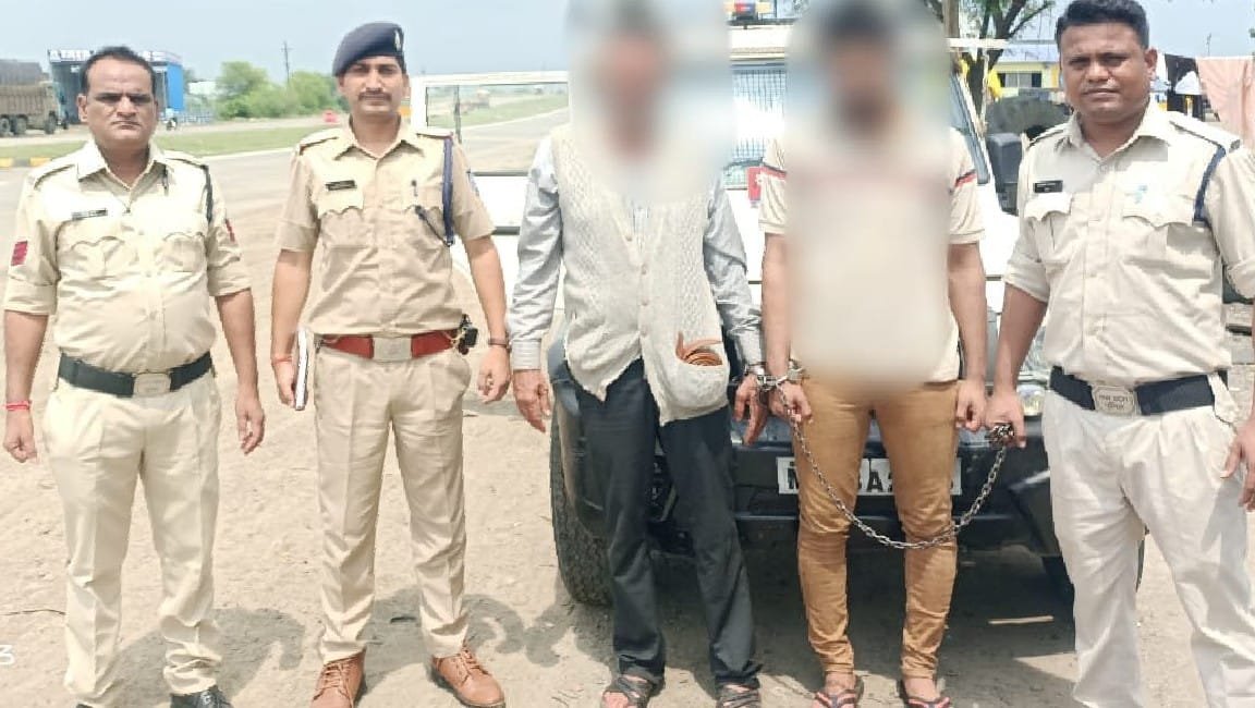 हिंदी समाचार | पनवाड़ी हत्याकांड के फरार दो...