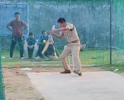 हिंदी समाचार |IPS, बल्ला थाम लगाने लगे शॉट।