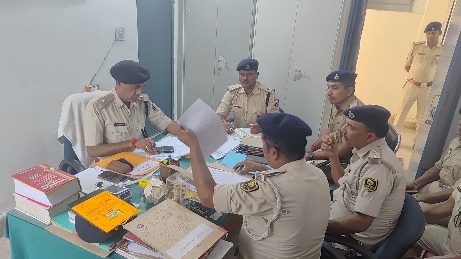हिंदी समाचार |अंचल निरीक्षक  द्वारा...