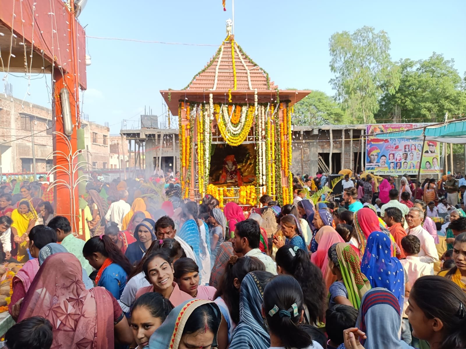हिंदी समाचार |कार्तिक पूर्णिमा पर सद्गुरु...