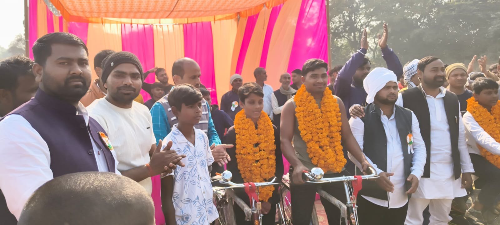 हिंदी समाचार |साइकिल धीमी रेस प्रतियोगिता...