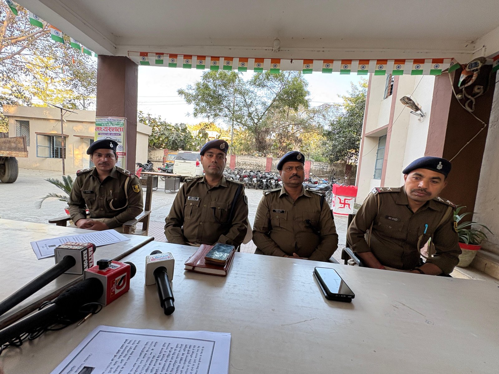 हिंदी समाचार |नवविवाहिता प्रेमी संग फरार,...