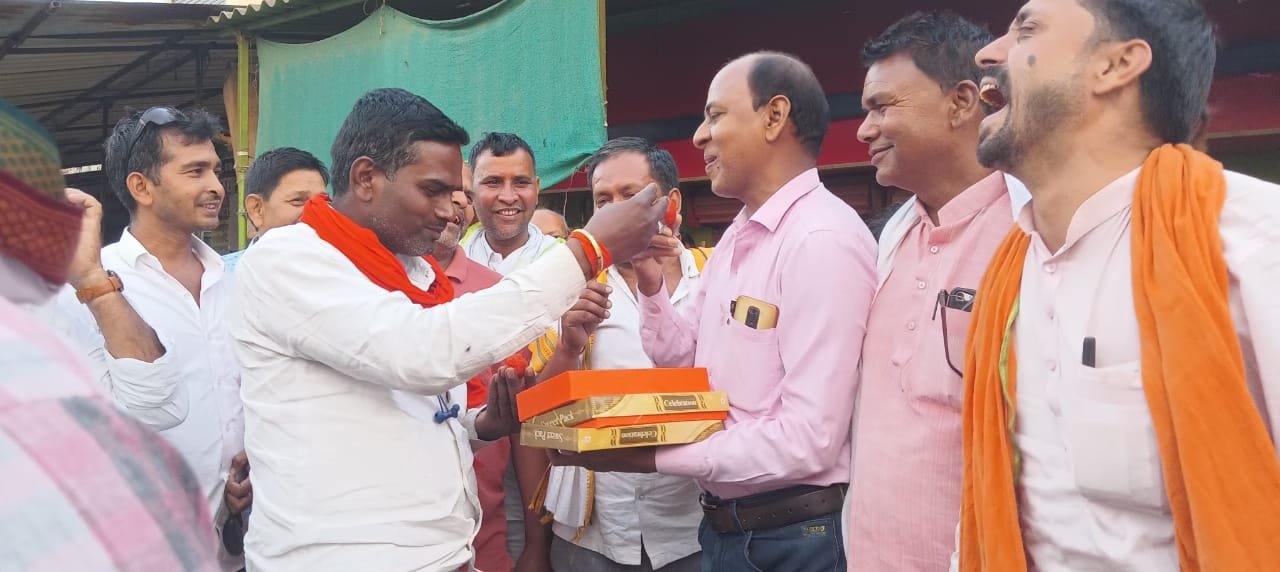 हिंदी समाचार |बीजेपी कार्यकर्ताओं ने मनाया...