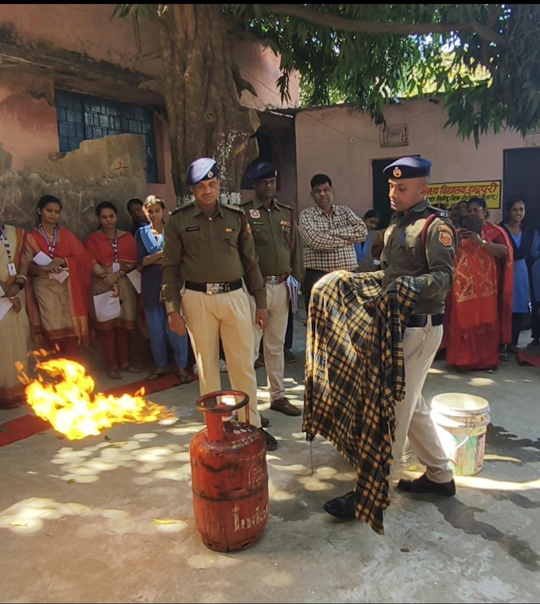 हिंदी समाचार |स्कूलों व गांवों में आग से...