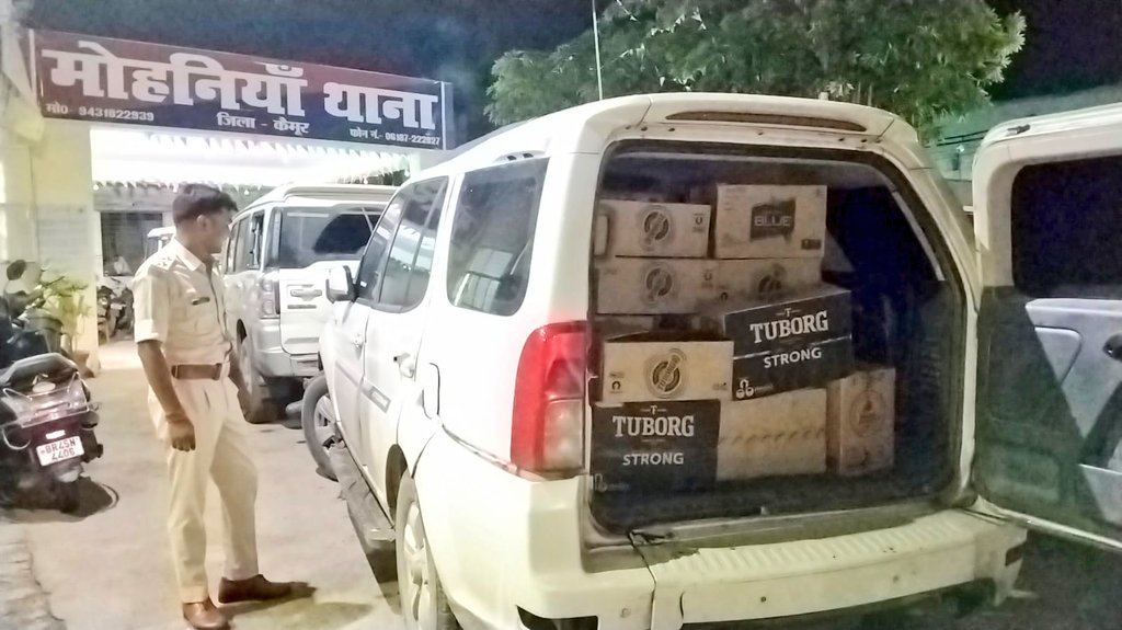 हिंदी समाचार |दो सफारी गाड़ी से भारी मात्रा...