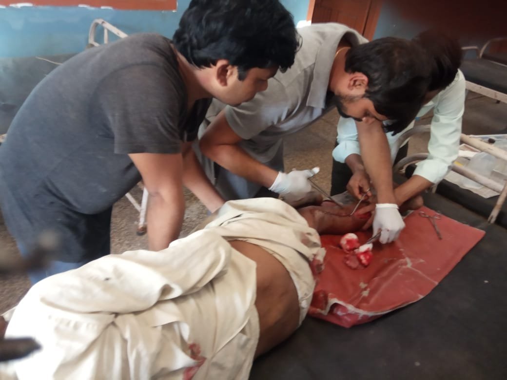 हिंदी समाचार |सड़क निर्माण कार्य में पानी का...