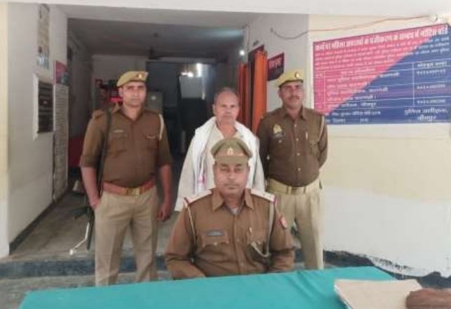 हिंदी समाचार |फरार अभियुक्त चढ़ा बरसठी पुलिस...
