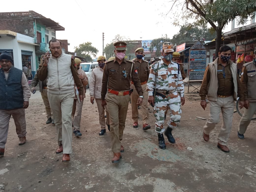 हिंदी समाचार |चुनाव को लेकर बरसठी पुलिस ने...